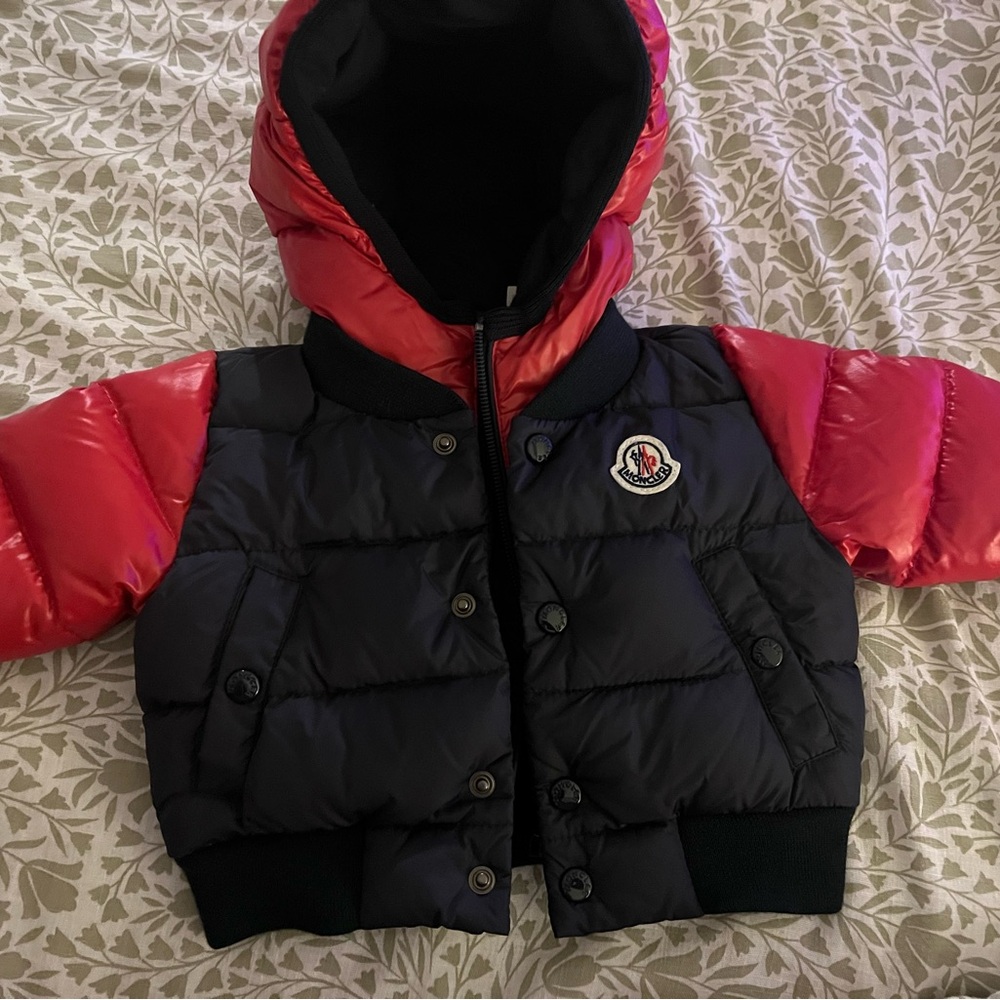 Infant Moncler coat (3/6months)
